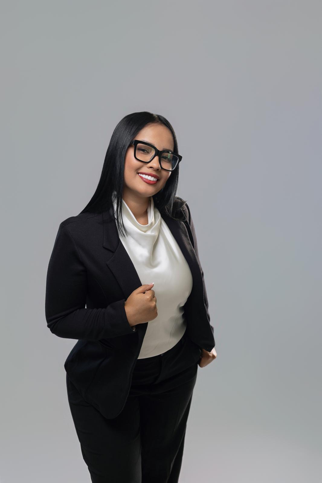 Angie Gálvez Belleza Profesional